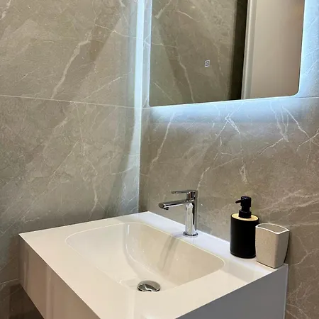 Villa24 3* Avlonya