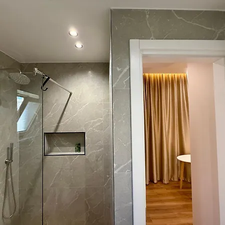 Villa24 3* Avlonya