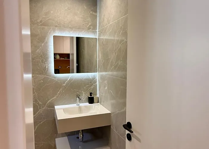 Villa24 아파트호텔 Vlorë