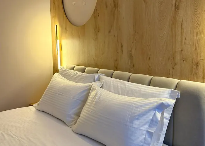 Villa24 아파트호텔 Vlorë